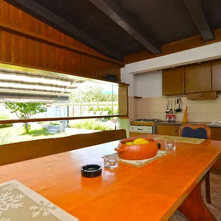 House Rudi 1504 *